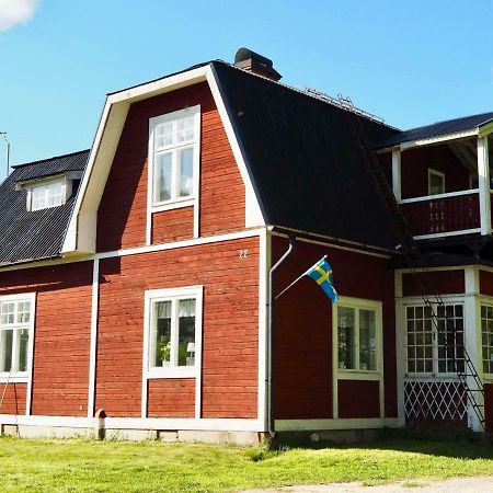 Вилла Orsastuguthyrning-Kyrkbyn Экстерьер фото