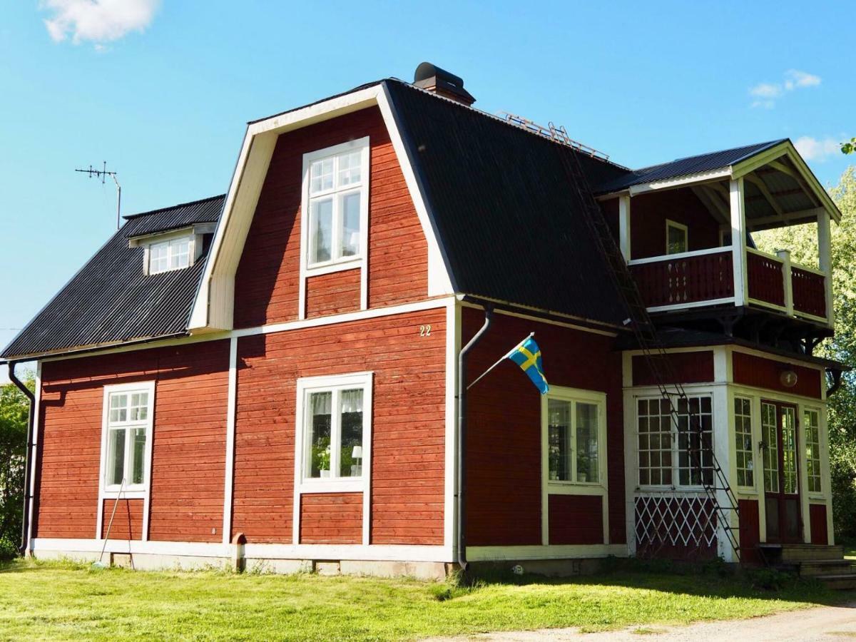 Вилла Orsastuguthyrning-Kyrkbyn Экстерьер фото